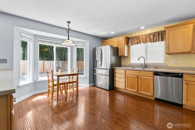 23929 SE 249th Street, Maple Valley, WA 98038