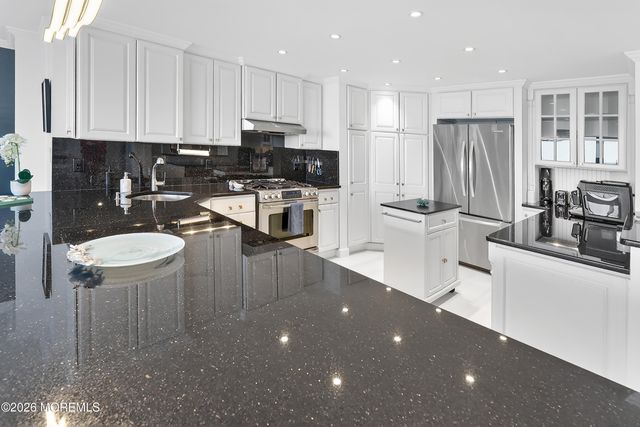 55 Ocean Avenue 10 C, Monmouth Beach, NJ 07750