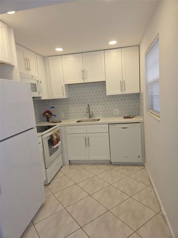 108 Fanshaw C, Boca Raton, FL 33434