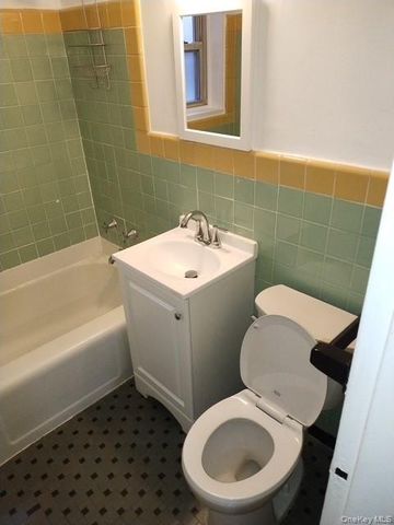 320 S Broadway P1, Tarrytown, NY 10591