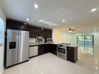 6095 N Sabal Palm Boulevard 103, Tamarac, FL 33319