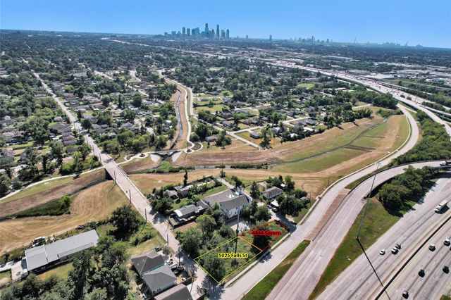 5025 Falls Street, Houston, TX 77026