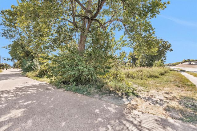 5025 Falls Street, Houston, TX 77026
