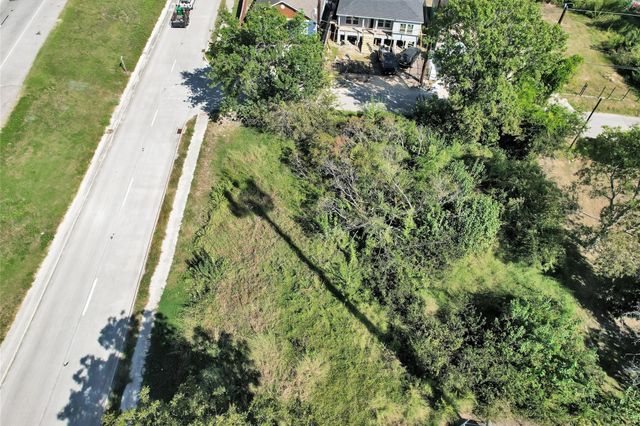 5025 Falls Street, Houston, TX 77026