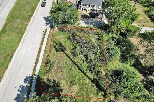 5025 Falls Street, Houston, TX 77026