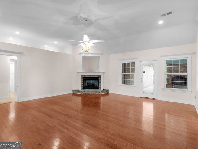 251 Hathersage Drive, Kathleen, GA 31047