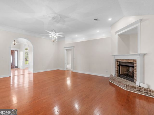 251 Hathersage Drive, Kathleen, GA 31047