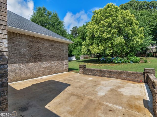 251 Hathersage Drive, Kathleen, GA 31047