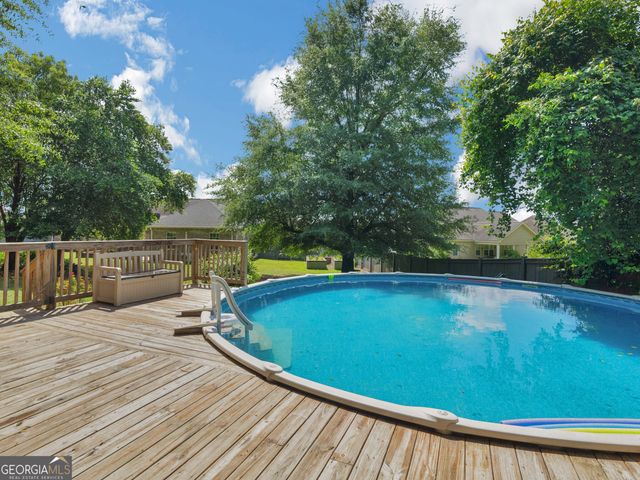 251 Hathersage Drive, Kathleen, GA 31047