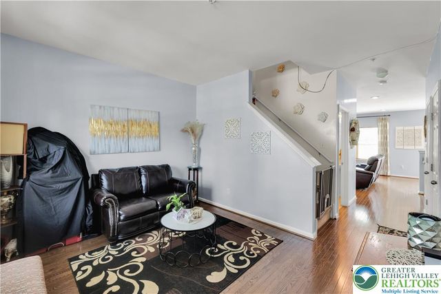 923 King Way, Upper Macungie Twp, PA 18031