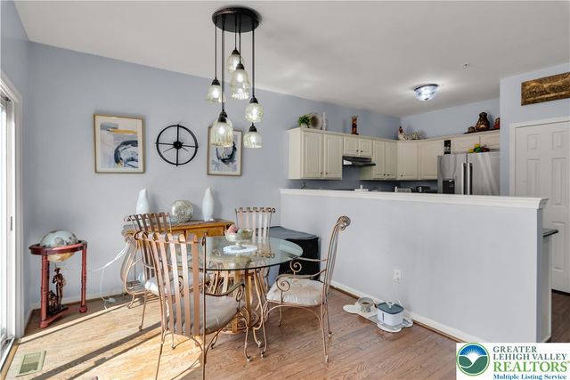 923 King Way, Upper Macungie Twp, PA 18031