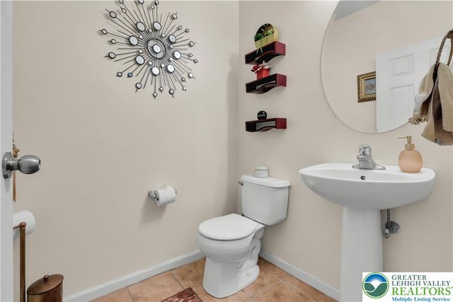 923 King Way, Upper Macungie Twp, PA 18031
