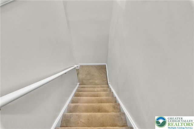 923 King Way, Upper Macungie Twp, PA 18031