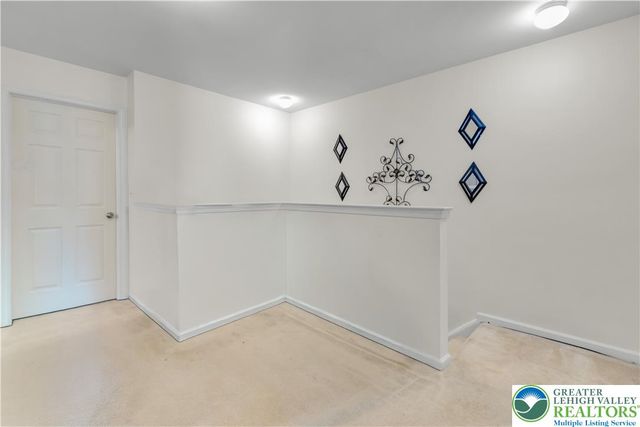 923 King Way, Upper Macungie Twp, PA 18031