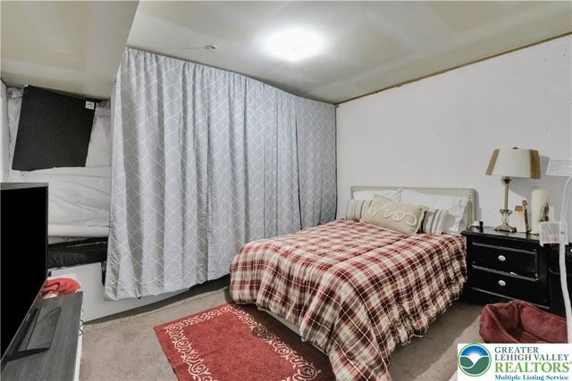 923 King Way, Upper Macungie Twp, PA 18031