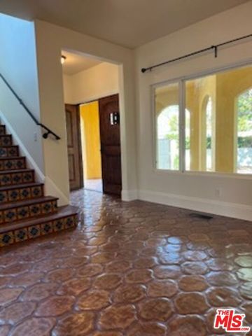 8302 S Sepulveda Boulevard, Los Angeles, CA 90045