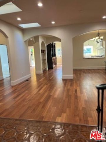 8302 S Sepulveda Boulevard, Los Angeles, CA 90045