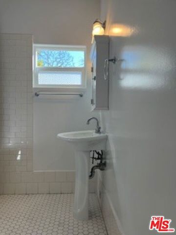 8302 S Sepulveda Boulevard, Los Angeles, CA 90045