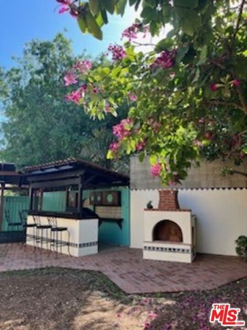 8302 S Sepulveda Boulevard, Los Angeles, CA 90045