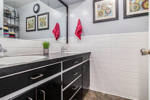 3725 Olney Road, Kalamazoo, MI 49006