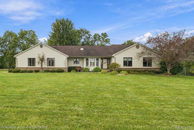 17076 27 Mile Road, Ray Township, MI 48096
