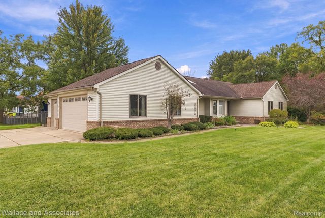 17076 27 Mile Road, Ray Township, MI 48096