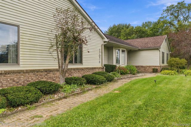 17076 27 Mile Road, Ray Township, MI 48096