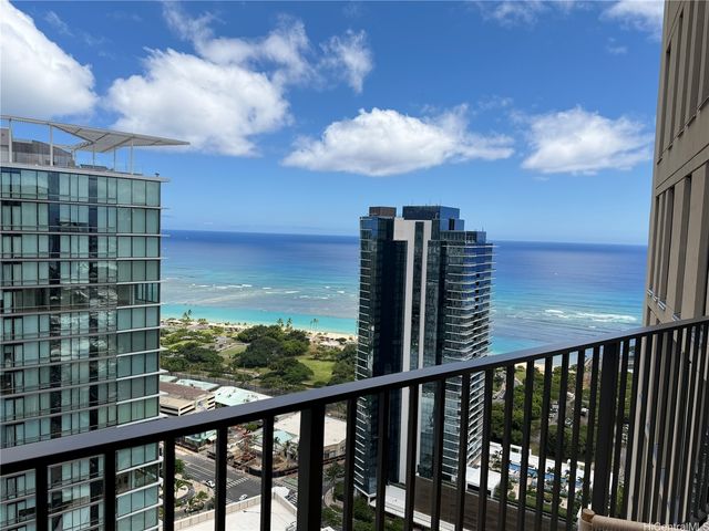 987 Queen Street 4104, Honolulu, HI 96814