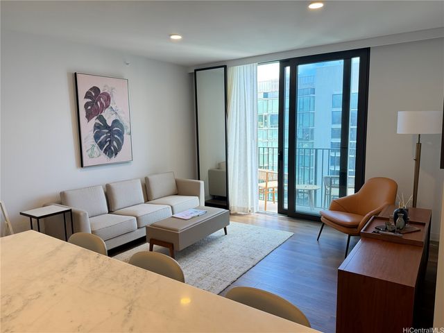 987 Queen Street 4104, Honolulu, HI 96814