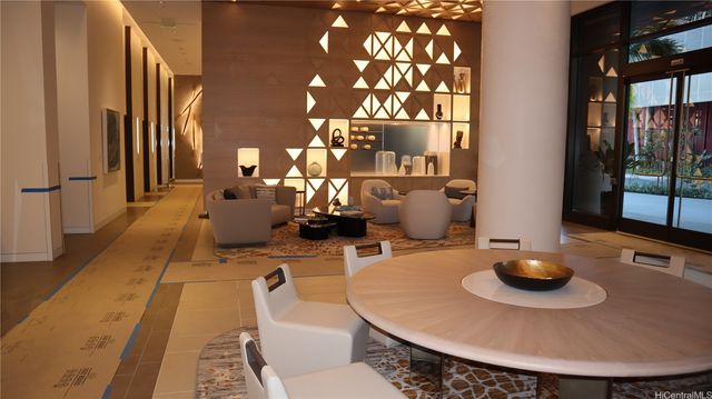 987 Queen Street 4104, Honolulu, HI 96814