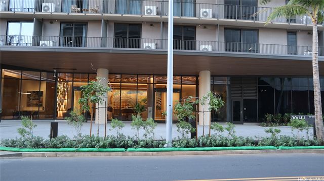987 Queen Street 4104, Honolulu, HI 96814
