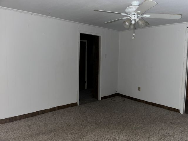 305 N TRAVIS Street, Comanche, TX 76442