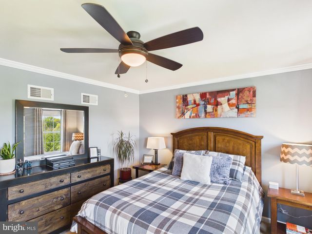 903 DANESFIELD LN, Lancaster, PA 17601