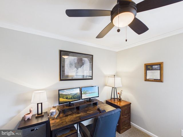 903 DANESFIELD LN, Lancaster, PA 17601