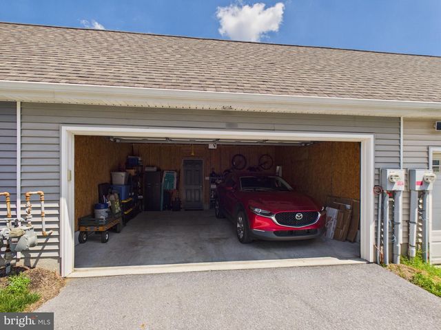 903 DANESFIELD LN, Lancaster, PA 17601