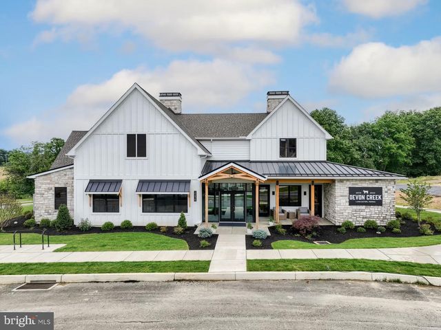 903 DANESFIELD LN, Lancaster, PA 17601