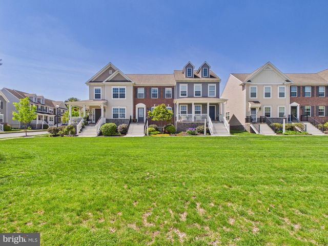 903 DANESFIELD LN, Lancaster, PA 17601