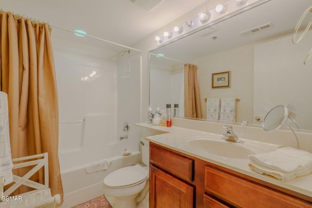 210 Roaring Fork, Gatlinburg, TN 37738