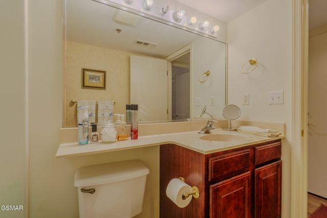 210 Roaring Fork, Gatlinburg, TN 37738