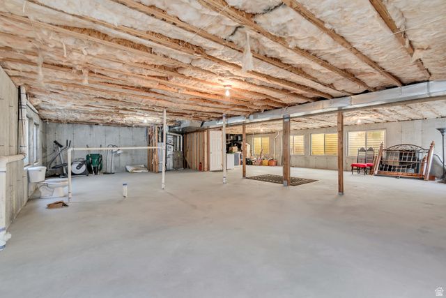 9316 S AVIGNON PL, West Jordan, UT 84088