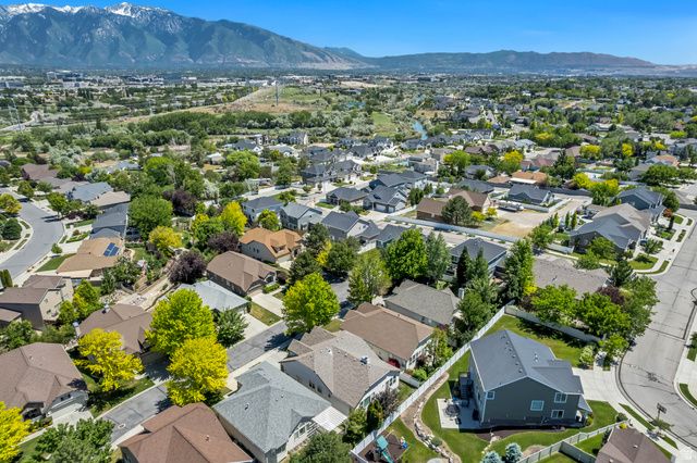 9316 S AVIGNON PL, West Jordan, UT 84088