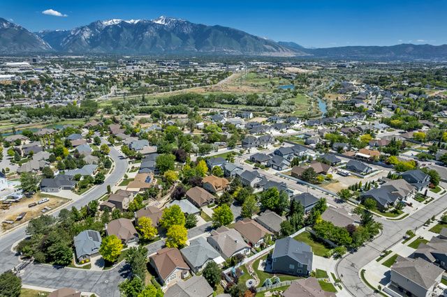 9316 S AVIGNON PL, West Jordan, UT 84088