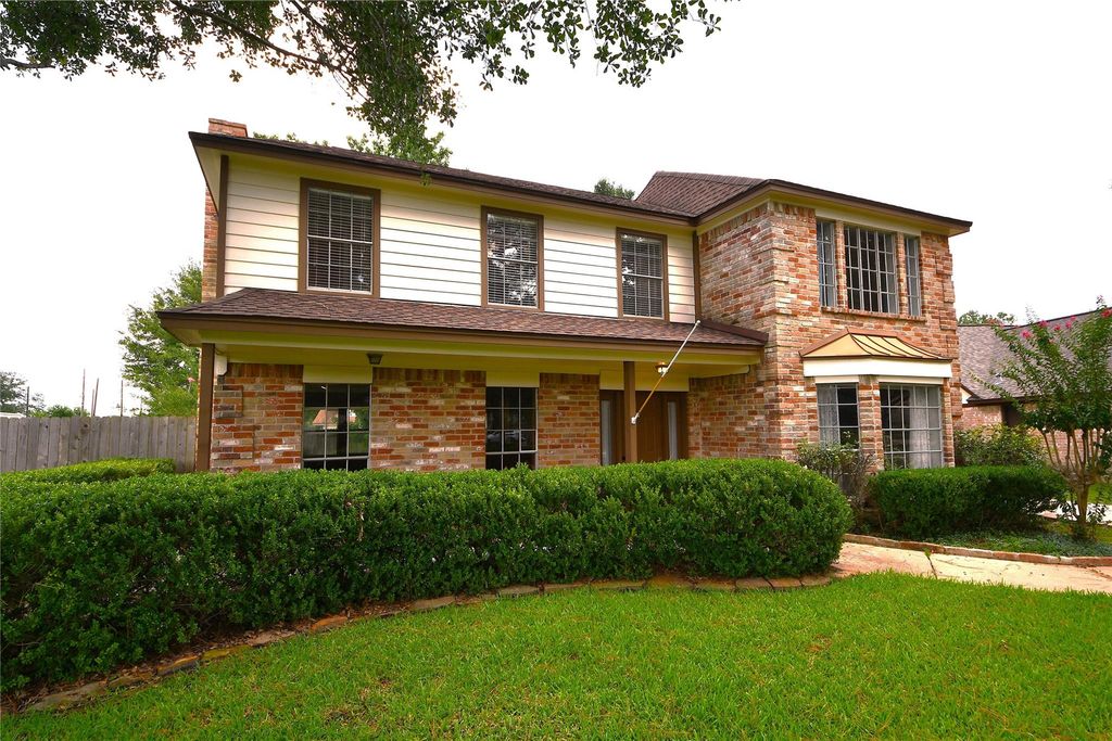 5022 Foxdale Drive, Houston, TX 77084