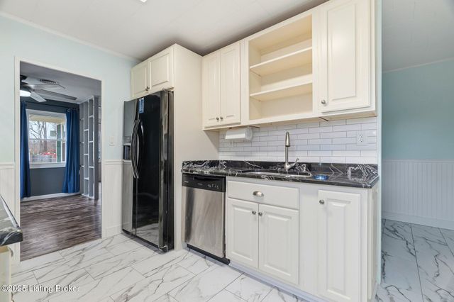 239 Granvil Dr, Louisville, KY 40218