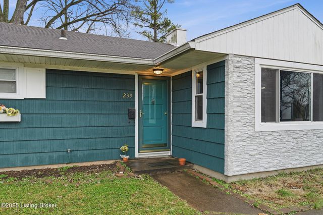 239 Granvil Dr, Louisville, KY 40218