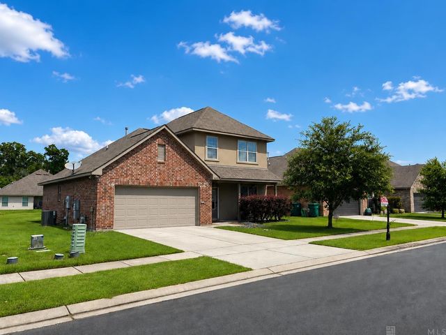 8643 Hackberry Ridge Ave, Zachary, LA 70791