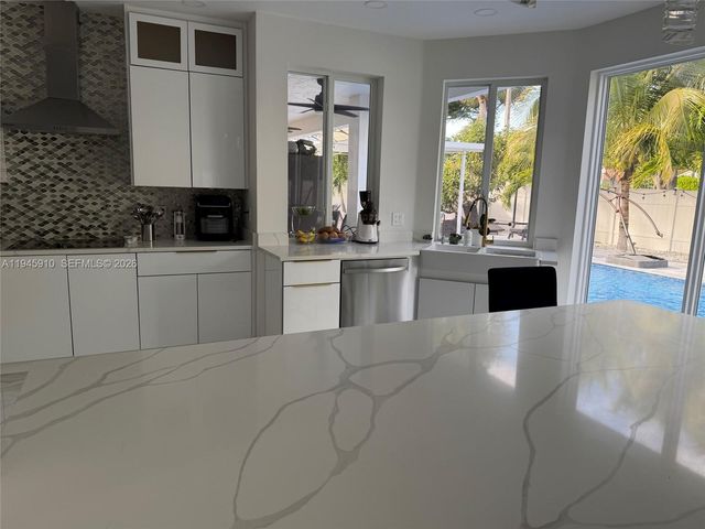 6118 Vista Linda Ln, Boca Raton, FL 33433