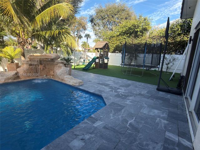 6118 Vista Linda Ln, Boca Raton, FL 33433