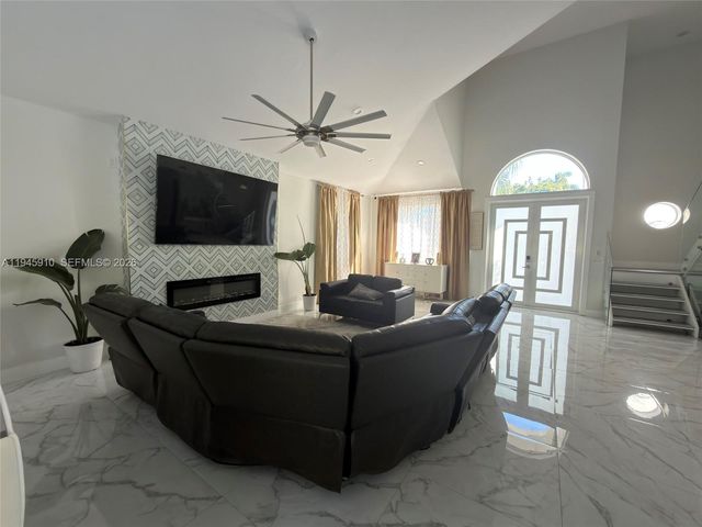 6118 Vista Linda Ln, Boca Raton, FL 33433