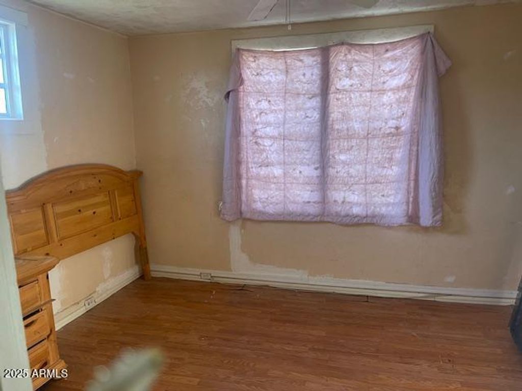Image 6 of property listing at 1347 E 13TH Street, Douglas, AZ 85607
